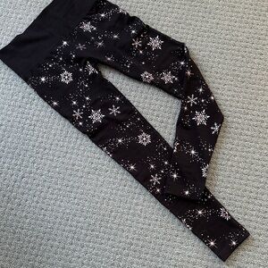 French Laundry, holiday fleece leggings